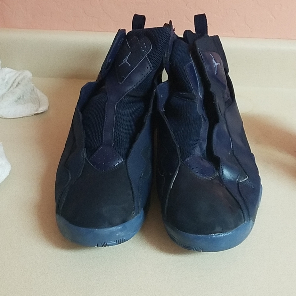 Jordan's size 17